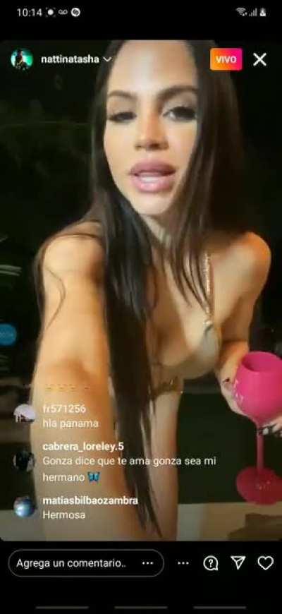 natti natasha hermosa teta🤤🥵