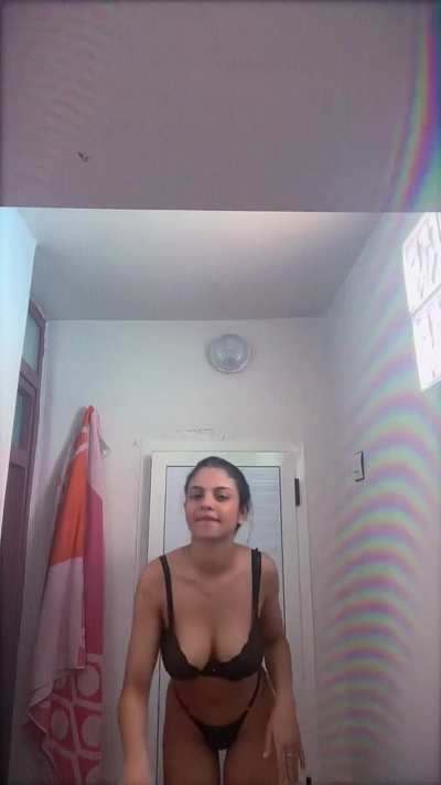 Drop a ❤️ you would promise to masturbate every time I send you my nudes