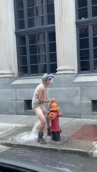 Granny doing her best to stay fresh