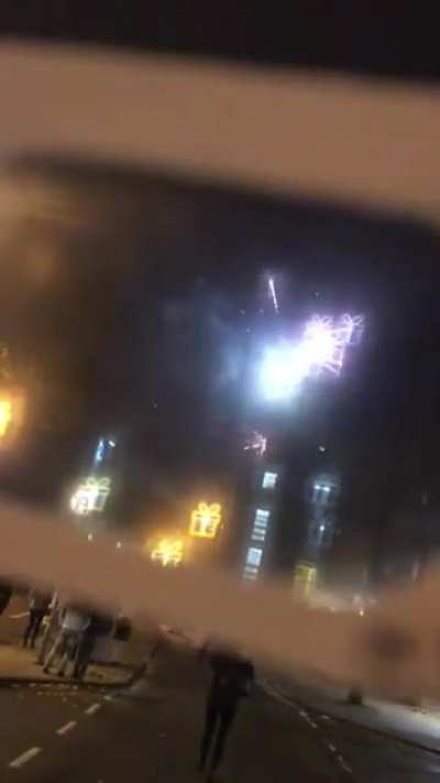 Glasses that turn fireworks into gifts