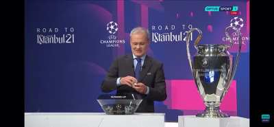 Clip of someone saying &ldquo;Pick Bayern&rdquo; as Lazio ball is drawn (Lazio vs Bayern is drawn)