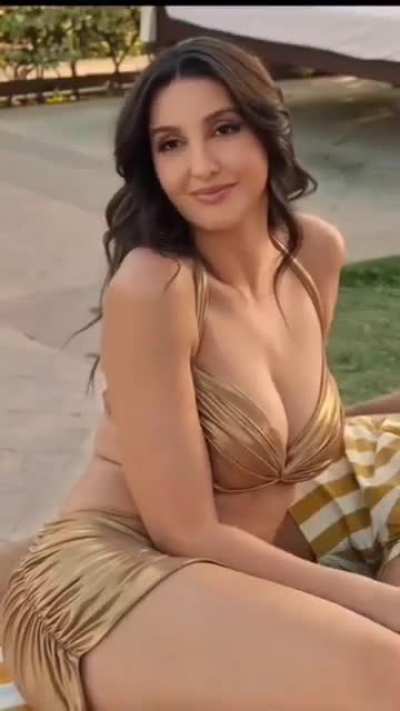 Those curves 😍🔥