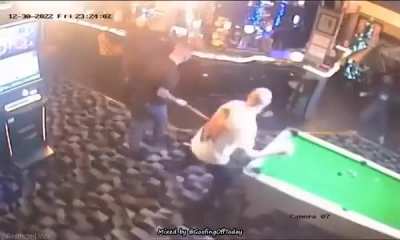 🎱 Bar Fight 🎱