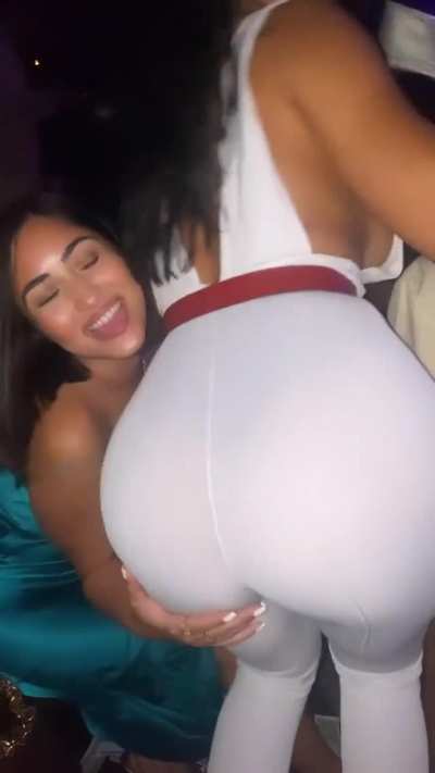 Mia