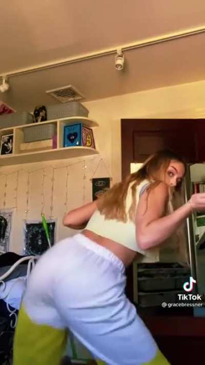 🎂