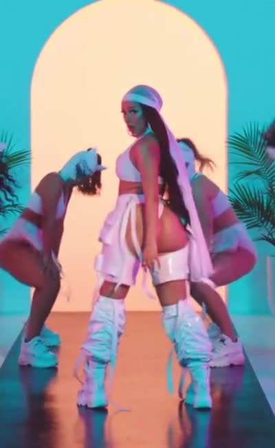 DOJA CAT WAS SO THICC