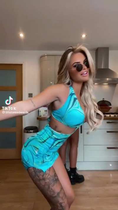 lilliebeeedwards