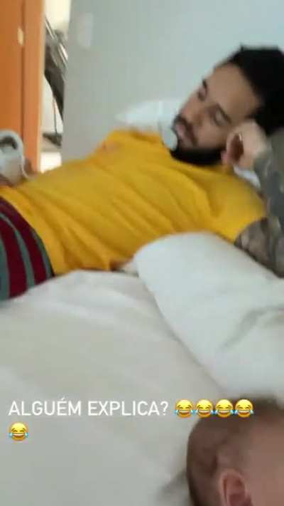 V&iacute;deo dela amamentando