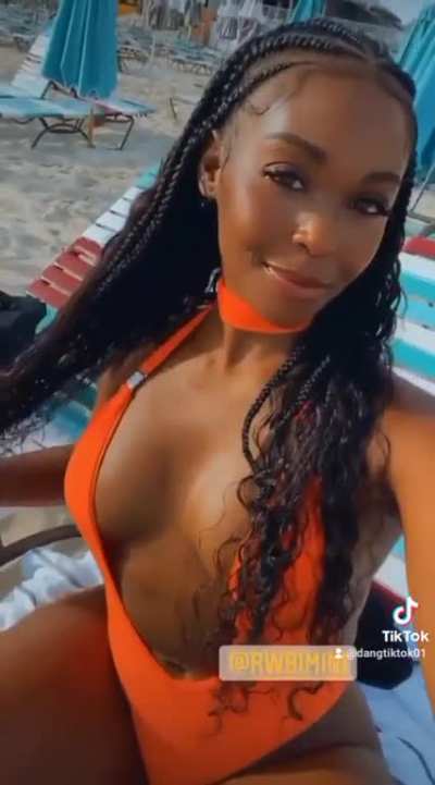 nafessa williams