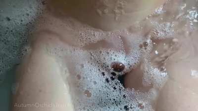 I love the feeling of hot water sensually caressing my vulva and mons&hellip;