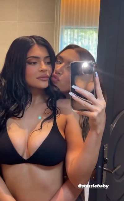 kisses