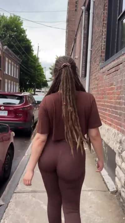 Ella (@bubblexella)