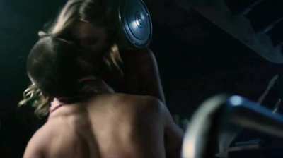 Lili Simmons' tits and ass are irresistible