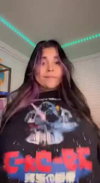 We can fuck but you have to eat me out first… deal?