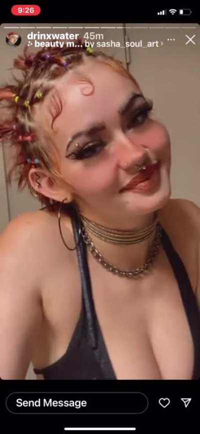 Busty snowbunny