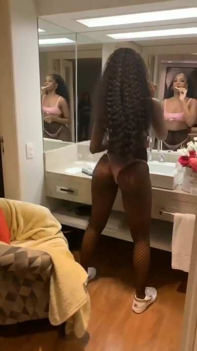 Iza