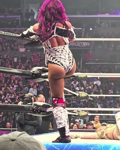 Mercedes Mone