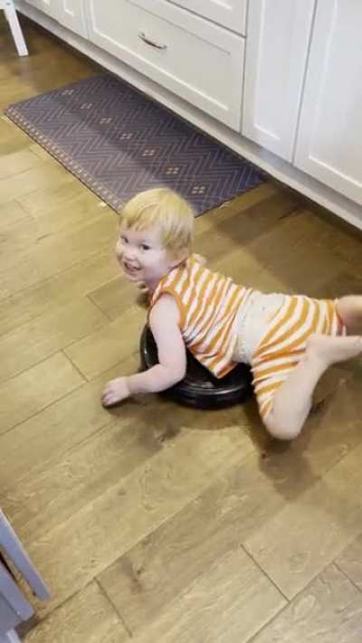 I heard the robot vacuum beeping a bunch in the kitchen so I came around the corner to find this&hellip;