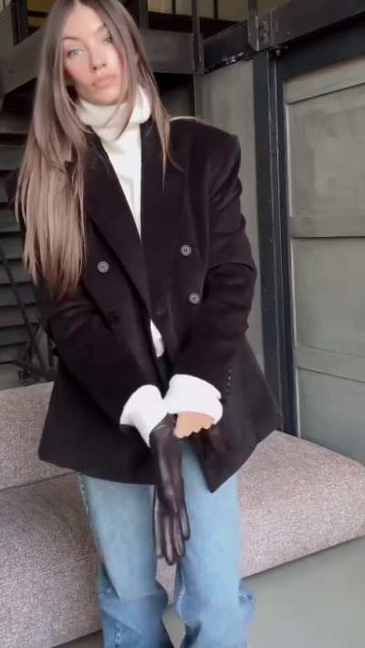 "Layering up for fall" - Wearing RAERE
