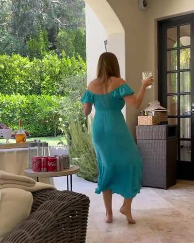 Sofia Vergara Dancing