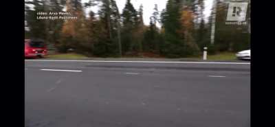 Estonian Local news covers a tragic death with Half-Lifes soundtrack