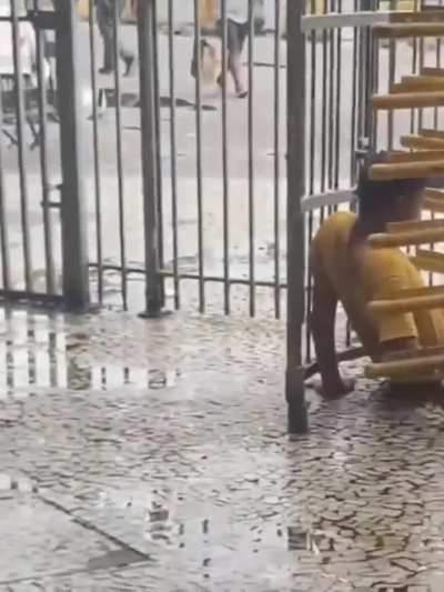 Supervia t&aacute; foda mermo, 7 conto o pre&ccedil;o &eacute; melhor se rastejar no ch&atilde;o 