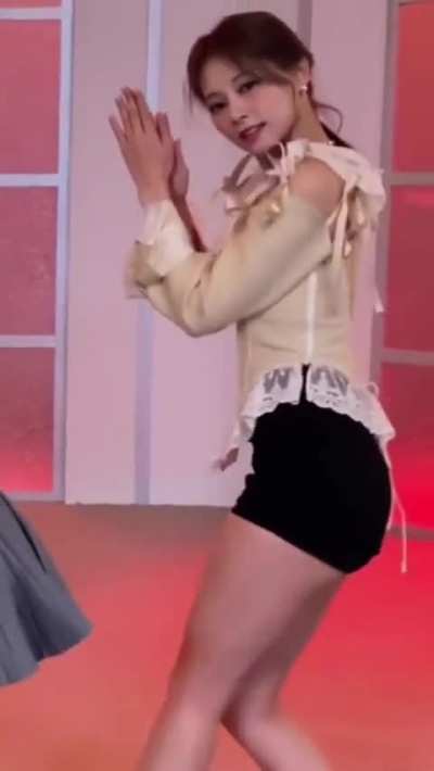 Tzuyu 🍒