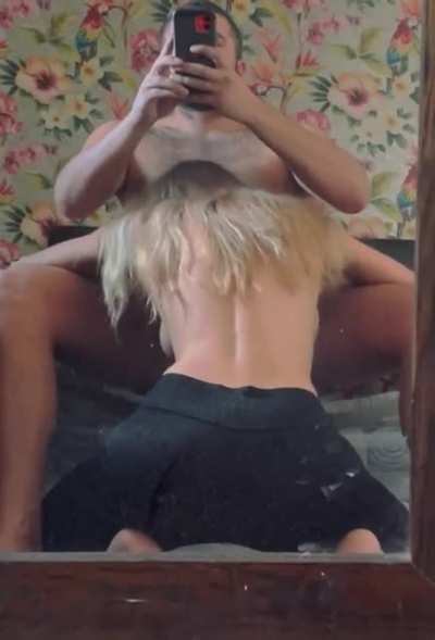 [discord: ijerkoff18#9593] alpha daddy here and I need a good beta to feed my favorite celeb so I can empty my morning wood