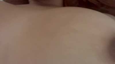 Mommy&rsquo;s curves are way too lonely