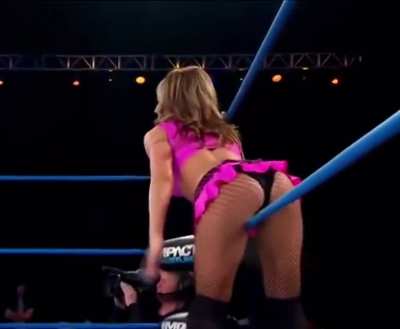 Velvet Sky ass spanking