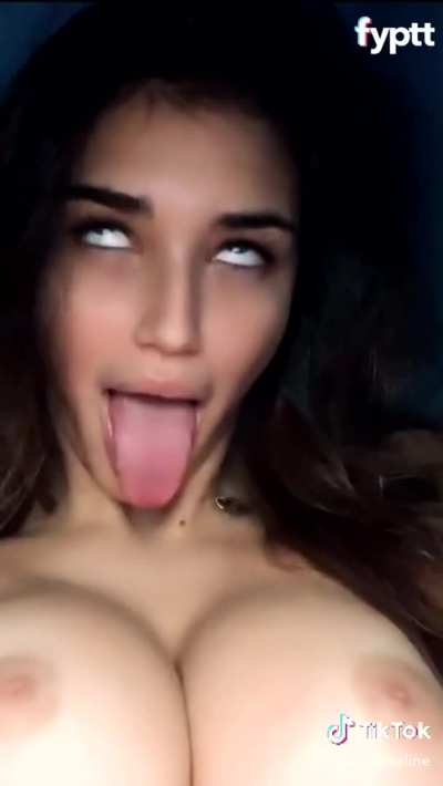 Perfect Boobs🤤 Her Pack in Comments