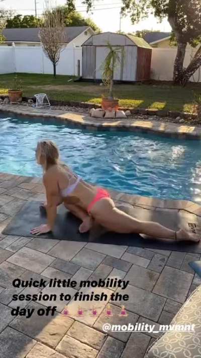 Don't forget to stretch during the quarantine. [Dani Speegle]