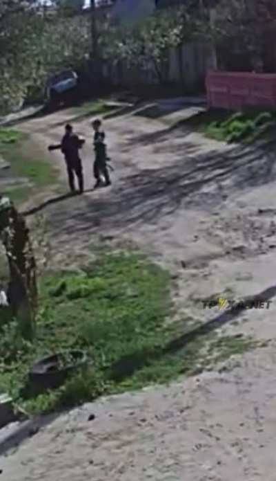 Two kids in Ukraine found an RPG and the outcome could have been way worse! Phew!