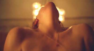 Elisabeth Moss bouncing tits while riding in The Square (2017) - 60FPS, slowed, brightned