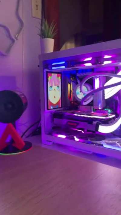 Just installed my first NZXT Cooler and it&rsquo;s beautiful 😻