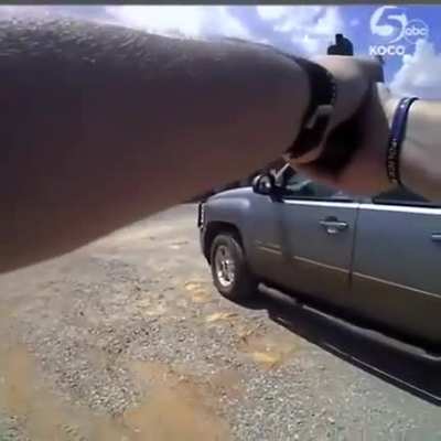 Why only get a ticket when you can get tased and charged with a felony instead. &Acirc;&macr;\(&atilde;)/&Acirc;&macr;