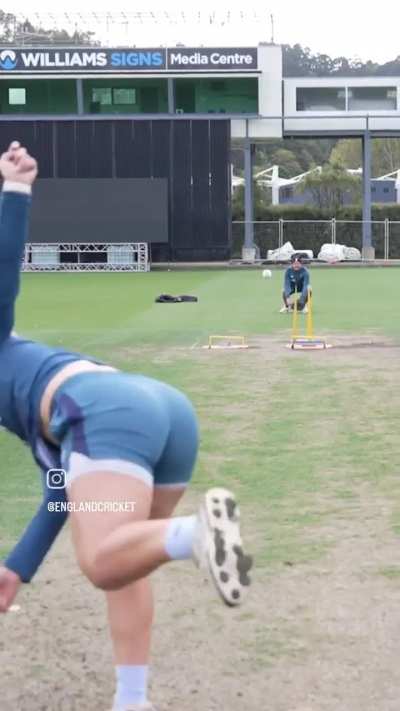 Danielle Gibson 