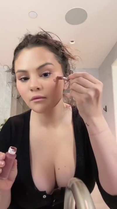 Huge boobs selena gomez. So cute...