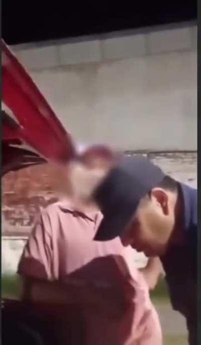 Taxista salteño dio positivo de alcoholemia y cuando le revisaron el baúl estaba su mujer escondida porque tenía sospechas de que le era infiel
