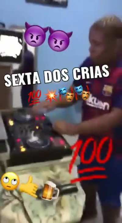sexta dos cria vendo tteuw, aaaaiiii 🥵