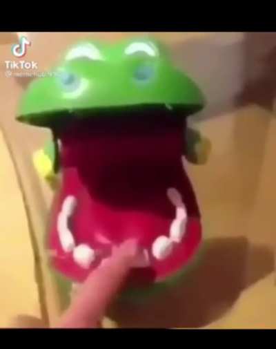 Insert scream