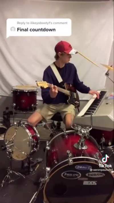 Aaron Paulsen one man band