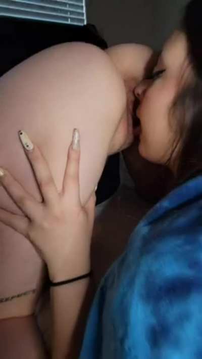 React if you&rsquo;d fuck my booty while I eat my bestie&rsquo;s pussy.