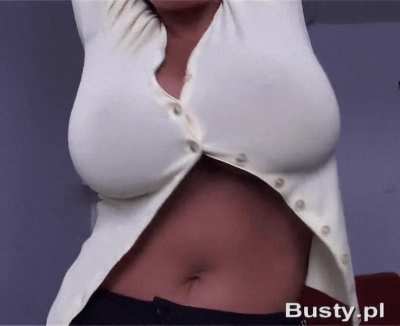 Aneta Buena