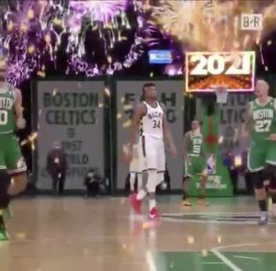 HAPPY NEW YEAR 🎊🎊🎊 via @Bleacherreport