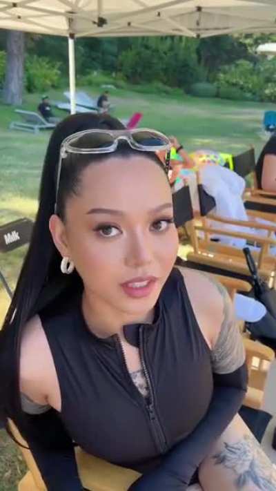 Bella 👀