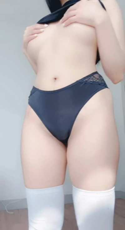 Any underboob enjoyers here? (18F)
