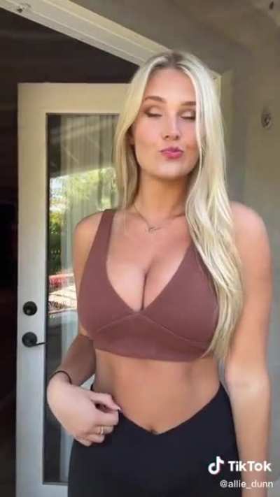 @allie_dunn