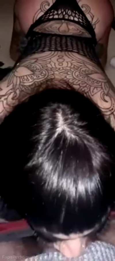 [/r/nsfw_goth] Goth babe throating a long cock