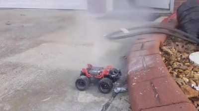 &iexcl;Mira! Mi nuevo cochecito electri..
